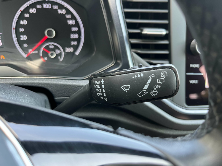 Volkswagen T-Roc 1.0 TSI Navigatie/Carplay/PDC/Zetelverwarming/...! Leconte Motors