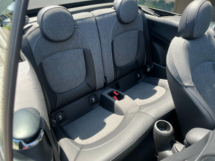 MINI Cooper Cabrio Cabriolet 1.5A Camden LED/Leder/Carplay/Camera/... Leconte Motors