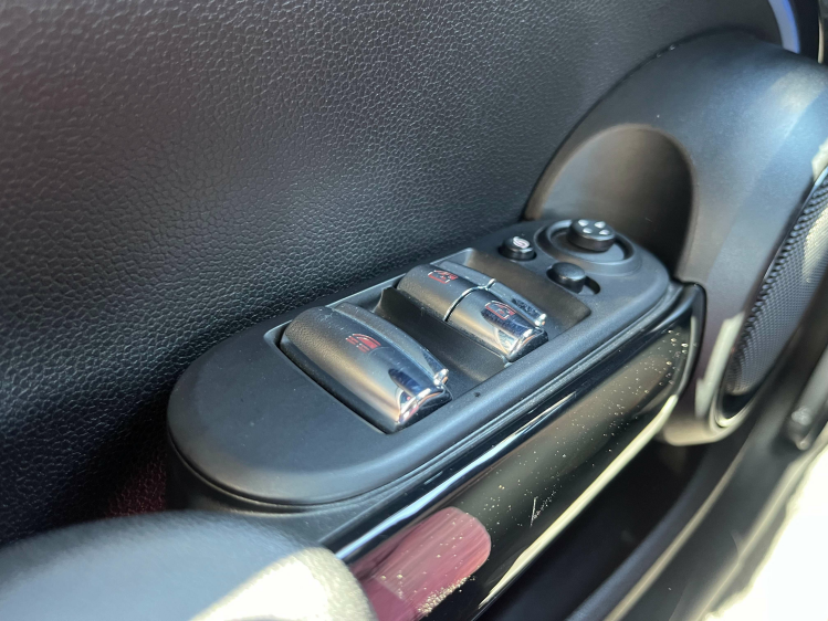 MINI Cooper Cabrio Cabriolet 1.5A Camden LED/Leder/Carplay/Camera/... Leconte Motors