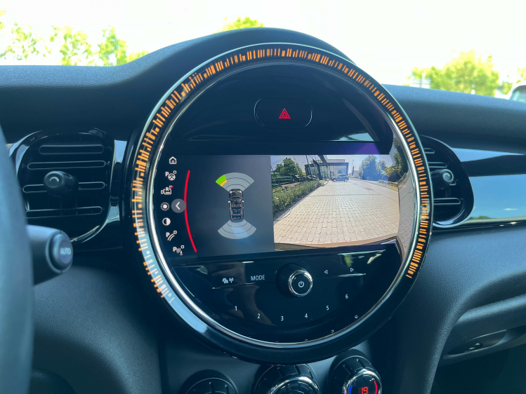 MINI Cooper Cabrio Cabriolet 1.5A Camden LED/Leder/Carplay/Camera/... Leconte Motors