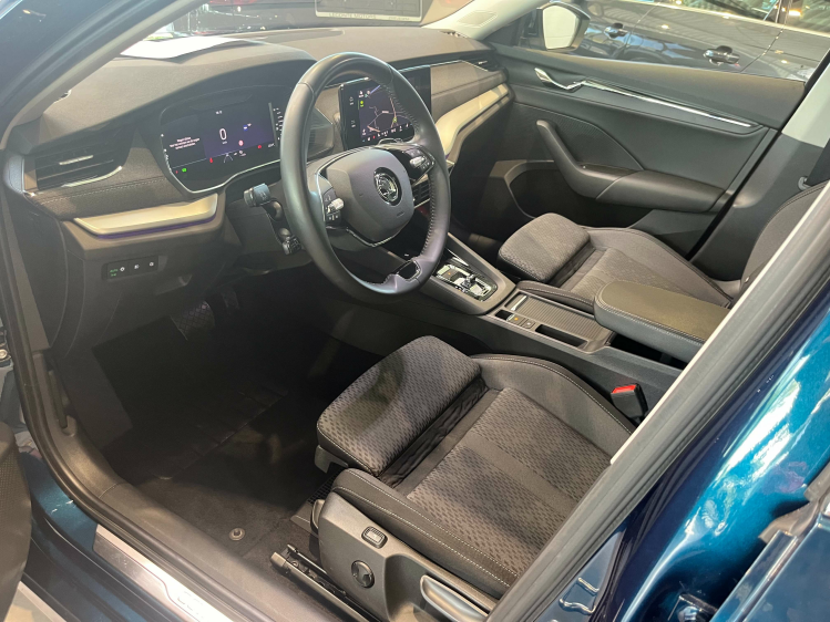 Skoda Octavia Octavia Combi 1.0 TSI e-TEC DSG LED/Camera/ACC/... Leconte Motors