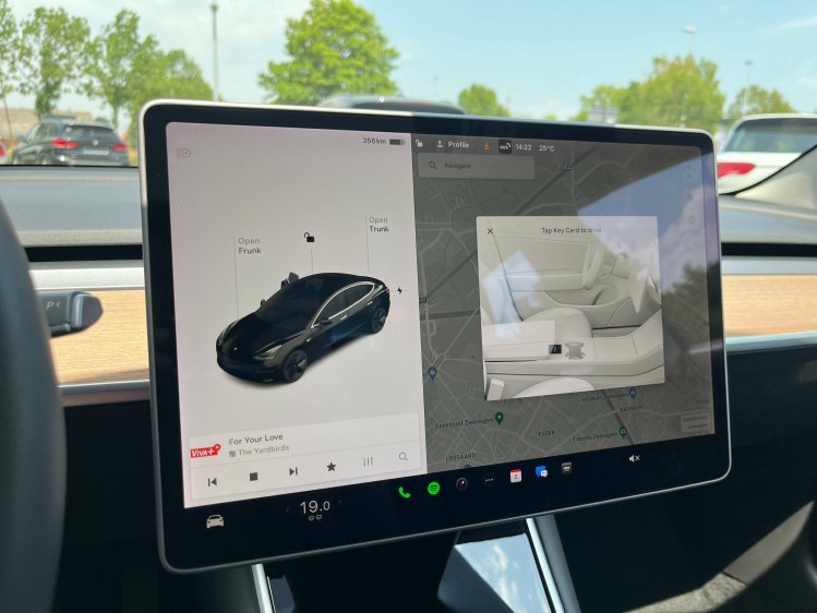 Tesla Model 3 Model 3 Long Range All Wheel Drive Autopilot/Trekh Leconte Motors