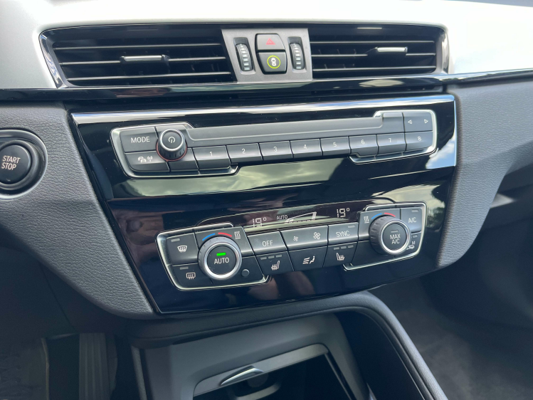 BMW X1 X1 xDrive25e Plug In Hybrid Panodak/Leder/Camera.. Leconte Motors