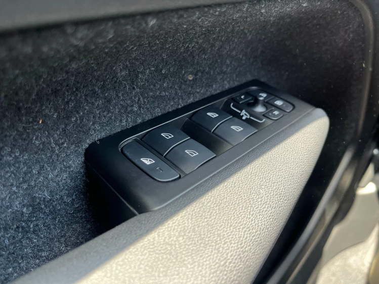 Volvo XC40 XC40 T4 Recharge Navigatie/Carplay/Cruise/PDC...! Leconte Motors