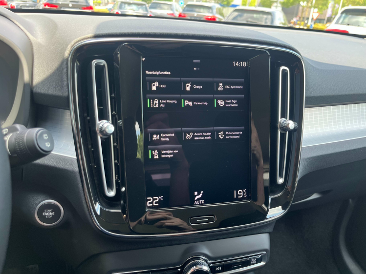 Volvo XC40 XC40 T4 Recharge Navigatie/Carplay/Cruise/PDC...! Leconte Motors