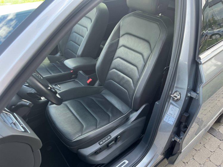 Volkswagen Tiguan Allspace Tiguan Allspace 1.5 TSI DSG R-Line 7-zitpl/Panodak Leconte Motors