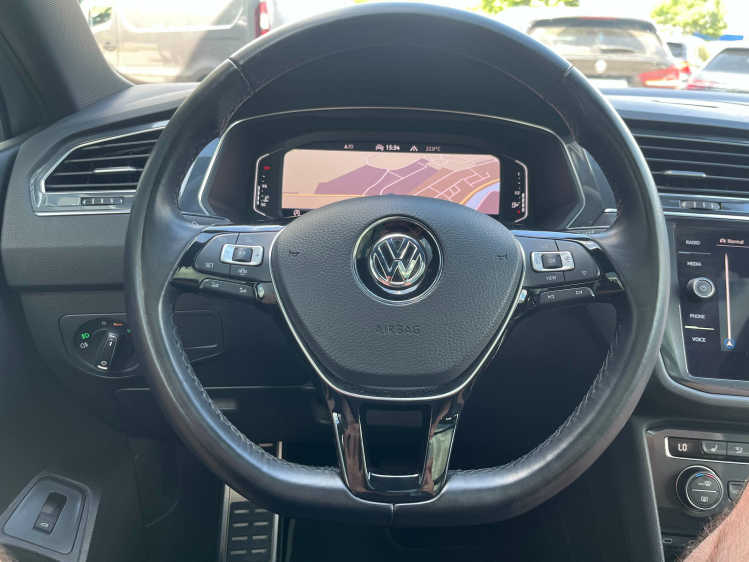 Volkswagen Tiguan Allspace Tiguan Allspace 1.5 TSI DSG R-Line 7-zitpl/Panodak Leconte Motors