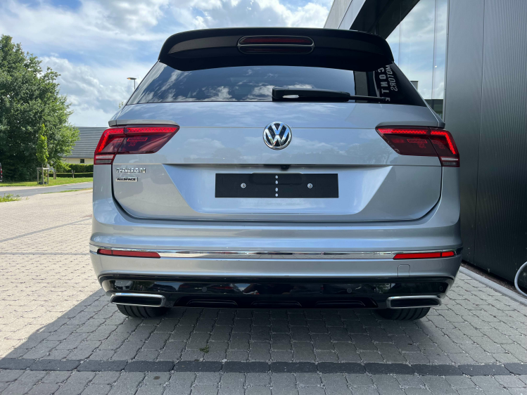 Volkswagen Tiguan Allspace Tiguan Allspace 1.5 TSI DSG R-Line 7-zitpl/Panodak Leconte Motors