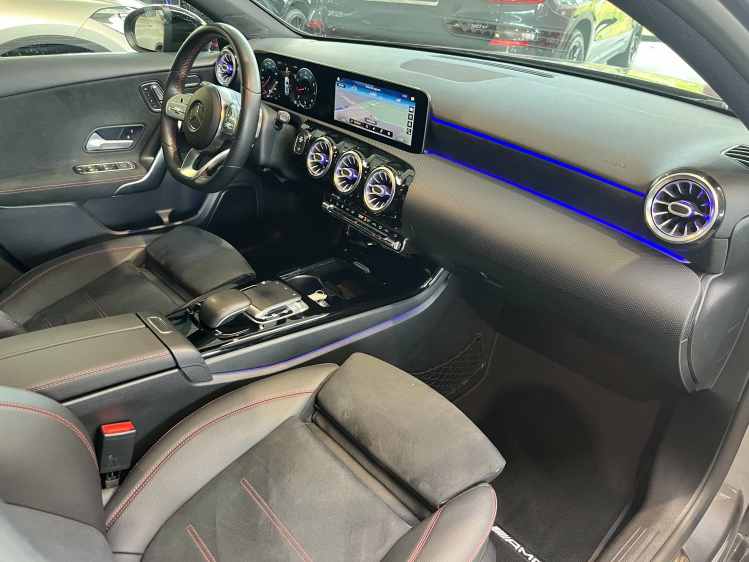 Mercedes-Benz A 180 A 180 7G-DCT AMG-PACK Panodak/Sfeerverlichting/... Leconte Motors