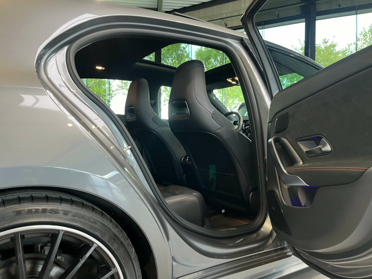 Mercedes-Benz A 180 A 180 7G-DCT AMG-PACK Panodak/Sfeerverlichting/... Leconte Motors