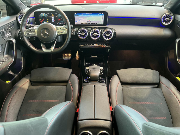 Mercedes-Benz A 180 A 180 7G-DCT AMG-PACK Panodak/Sfeerverlichting/... Leconte Motors