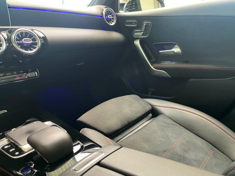 Mercedes-Benz A 180 A 180 7G-DCT AMG-PACK Panodak/Sfeerverlichting/... Leconte Motors