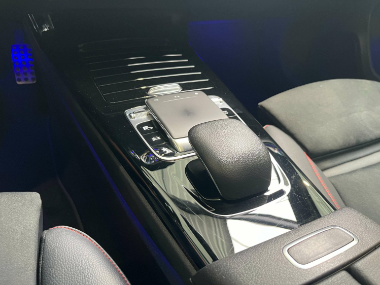 Mercedes-Benz A 180 A 180 7G-DCT AMG-PACK Panodak/Sfeerverlichting/... Leconte Motors