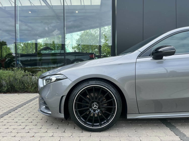 Mercedes-Benz A 180 A 180 7G-DCT AMG-PACK Panodak/Sfeerverlichting/... Leconte Motors