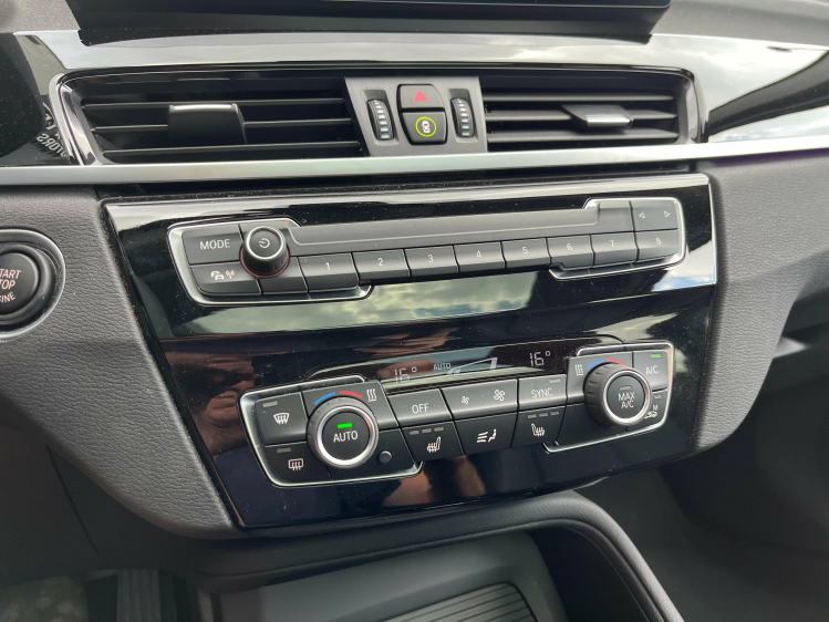 BMW X1 X1 sDrive18dA Panodak/Gps-Pro/Camera/Carplay/HUD.. Leconte Motors