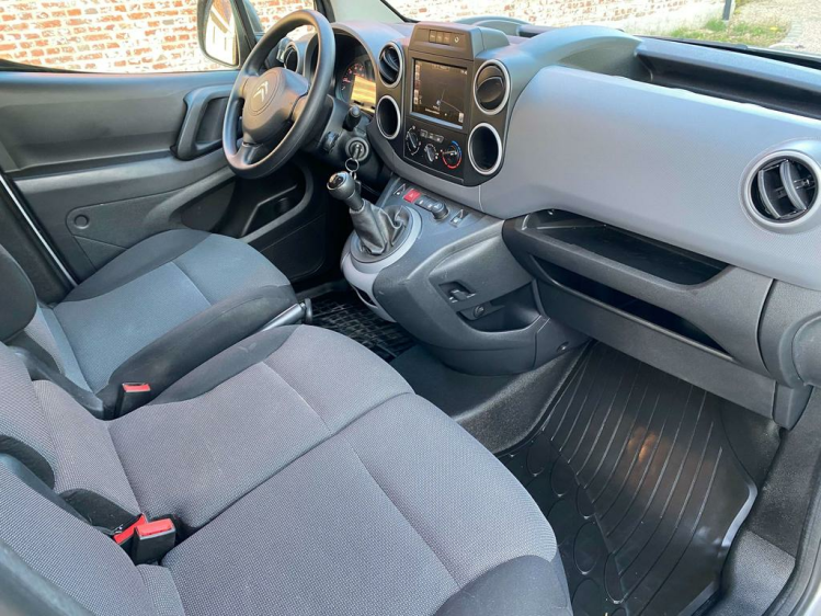 Citroen Berlingo 1.6HDI Lichte Vracht 3-zit 31.000km Gps/Trekhaak! Leconte Motors