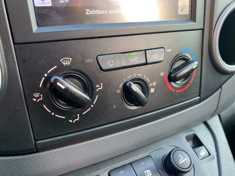 Citroen Berlingo 1.6HDI Lichte Vracht 3-zit 31.000km Gps/Trekhaak! Leconte Motors