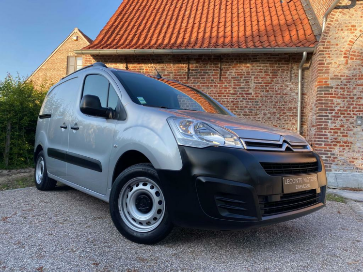 Citroen Berlingo 1.6HDI Lichte Vracht 3-zit 31.000km Gps/Trekhaak! Leconte Motors