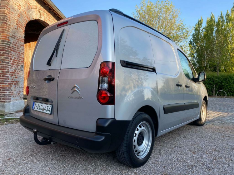 Citroen Berlingo 1.6HDI Lichte Vracht 3-zit 31.000km Gps/Trekhaak! Leconte Motors