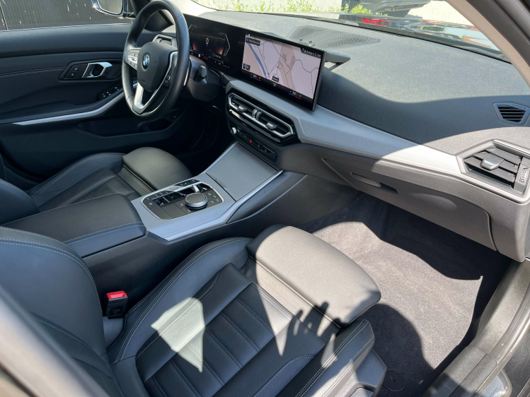 BMW 318 318iA Touring Facelift Widescreen/Sportzetels/CRPL Leconte Motors