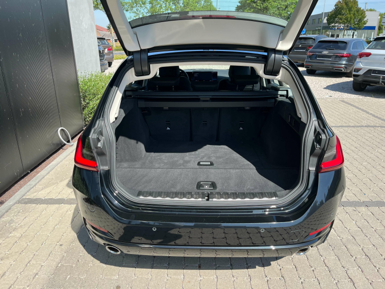 BMW 318 318iA Touring Facelift Widescreen/Sportzetels/CRPL Leconte Motors