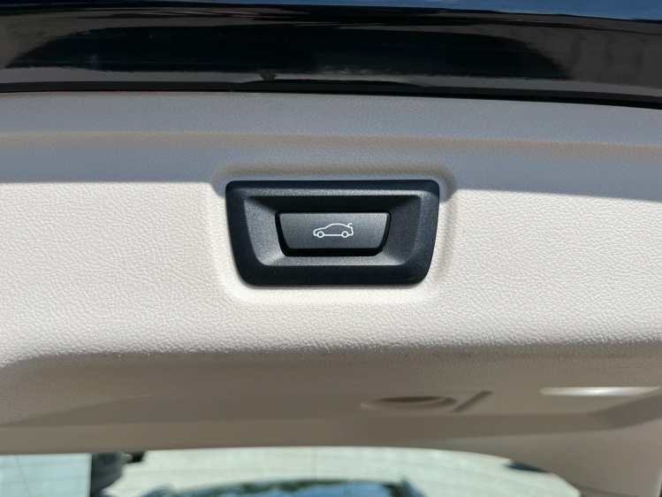 BMW 318 318iA Touring Facelift Widescreen/Sportzetels/CRPL Leconte Motors