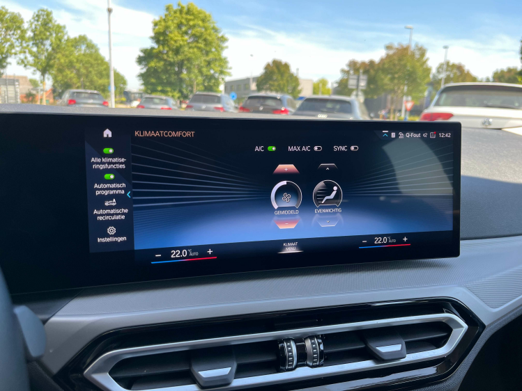 BMW 318 318iA Touring Facelift Widescreen/Sportzetels/CRPL Leconte Motors