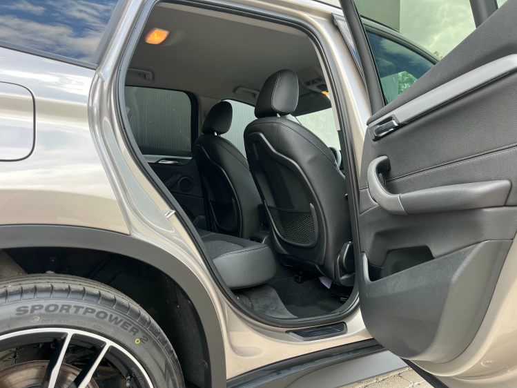 BMW X1 X1 sDrive18iA Sportzetels/Camera/HUD/Zetelverwarm Leconte Motors