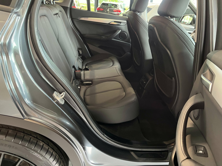 BMW X1 X1 sDrive18iA Sportzetels/Camera/Carplay/Leder/... Leconte Motors