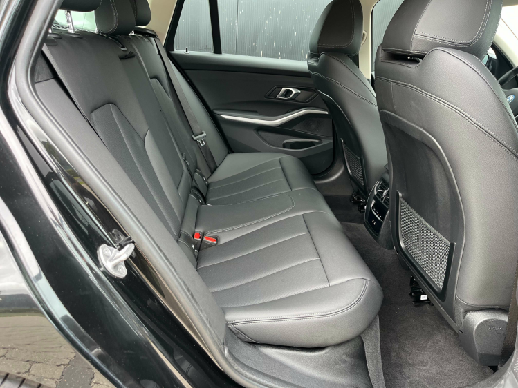 BMW 320 320e Touring Hybrid Facelift Widescreen/Sporzetels Leconte Motors