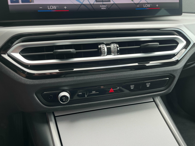 BMW 320 320e Touring Hybrid Facelift Widescreen/Sporzetels Leconte Motors