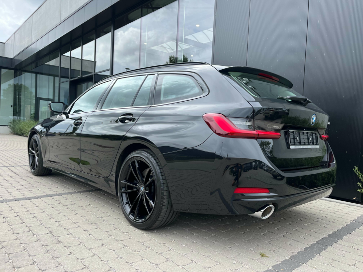 BMW 320 320e Touring Hybrid Facelift Widescreen/Sporzetels Leconte Motors