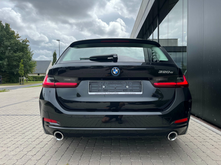 BMW 320 320e Touring Hybrid Facelift Widescreen/Sporzetels Leconte Motors
