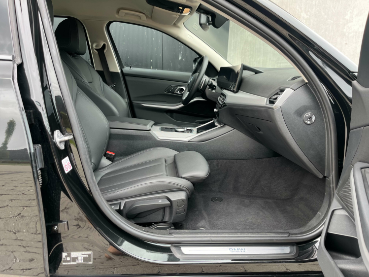 BMW 320 320e Touring Hybrid Facelift Widescreen/Sporzetels Leconte Motors