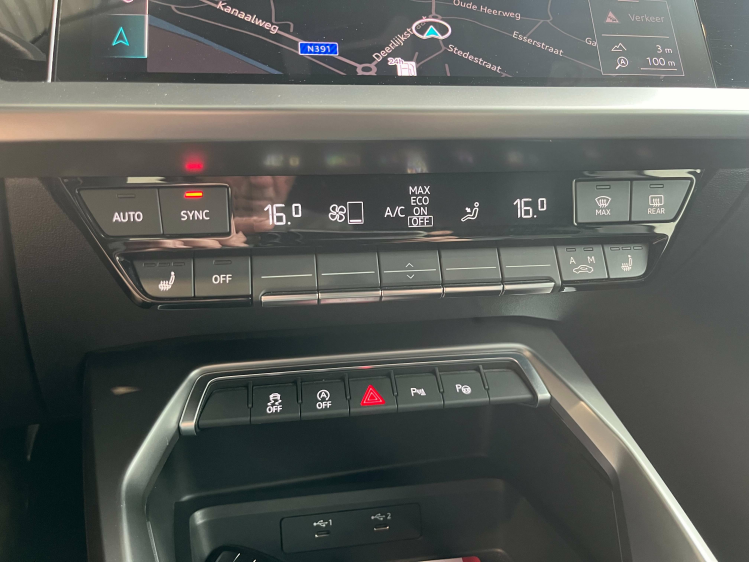 Audi A3 A3 30 TFSI SB S-Tronic Virtual/Leder/Carplay/...!! Leconte Motors