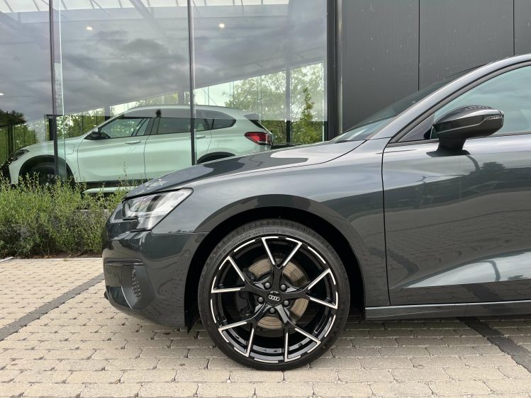 Audi A3 A3 30 TFSI SB S-Tronic Virtual/Leder/Carplay/...!! Leconte Motors