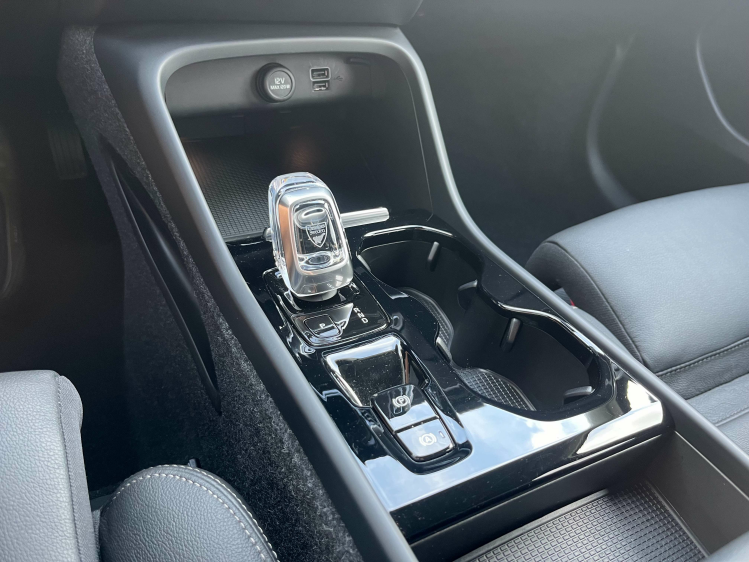 Volvo XC40 XC40 T4 Plug In Hybrid Leder/Camera/Carplay/Cruise Leconte Motors