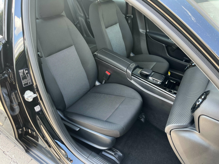 Mercedes-Benz A 180 A 180iA DCT Berline LED/Widescreen/Zetelverwarming Leconte Motors