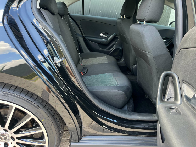 Mercedes-Benz A 180 A 180iA DCT Berline LED/Widescreen/Zetelverwarming Leconte Motors