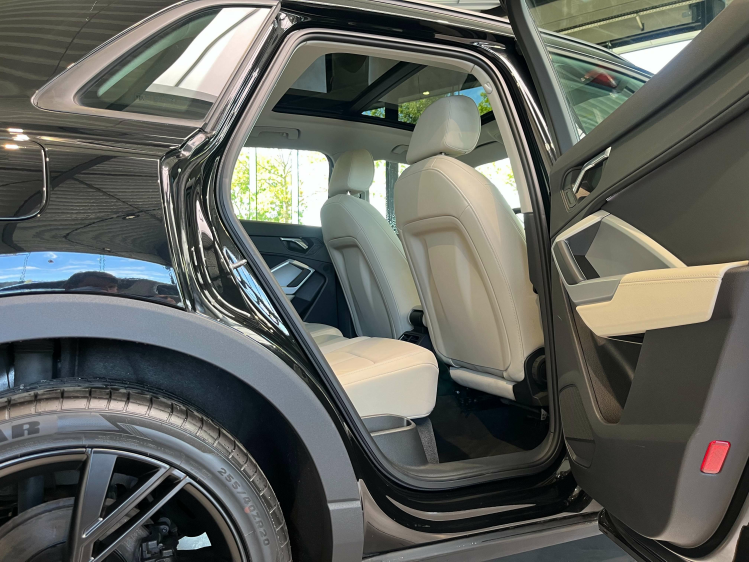 Audi Q3 Q3 35 TFSI Full-LED/Panodak/Virtual/Camera/Leder.. Leconte Motors