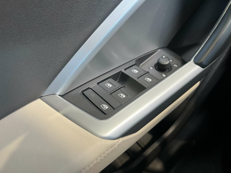 Audi Q3 Q3 35 TFSI Full-LED/Panodak/Virtual/Camera/Leder.. Leconte Motors