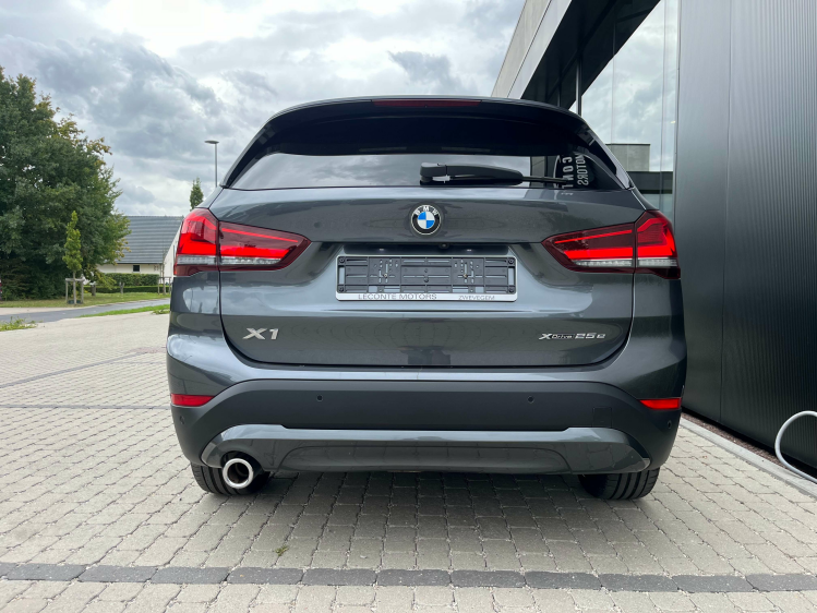 BMW X1 X1 xDrive25e Plug In Hybrid Panodak/LED/Leder/CAM! Leconte Motors