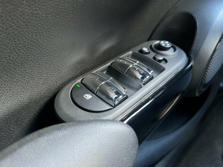 MINI One 1.5i 5-deurs Full-LED/Carplay/Gps/Cruise/PDC/...!! Leconte Motors