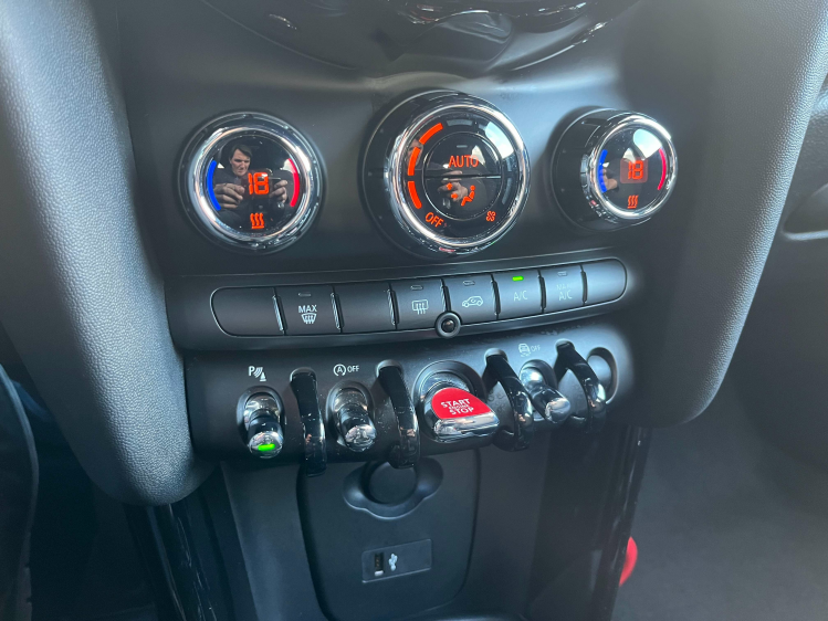 MINI One 1.5i 5-deurs Full-LED/Carplay/Gps/Cruise/PDC/...!! Leconte Motors