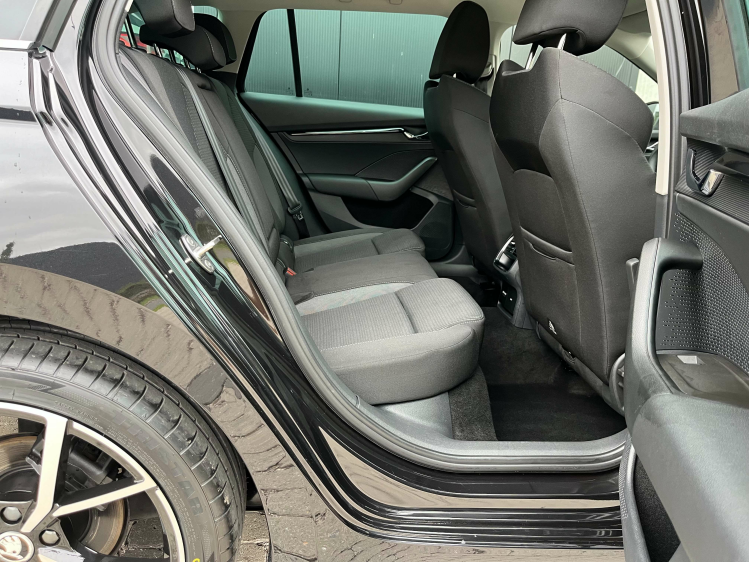 Skoda Octavia Octavia Combi 1.0 TSI Virtual/Camera/Carplay/ACC.. Leconte Motors