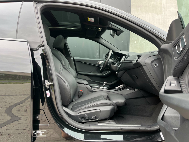 BMW 218 218iA Gran Coupe M-Pack Pano/Leder/Memory/Camera.. Leconte Motors