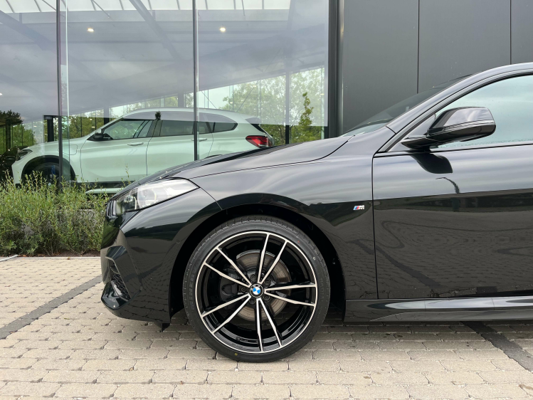 BMW 218 218iA Gran Coupe M-Pack Pano/Leder/Memory/Camera.. Leconte Motors