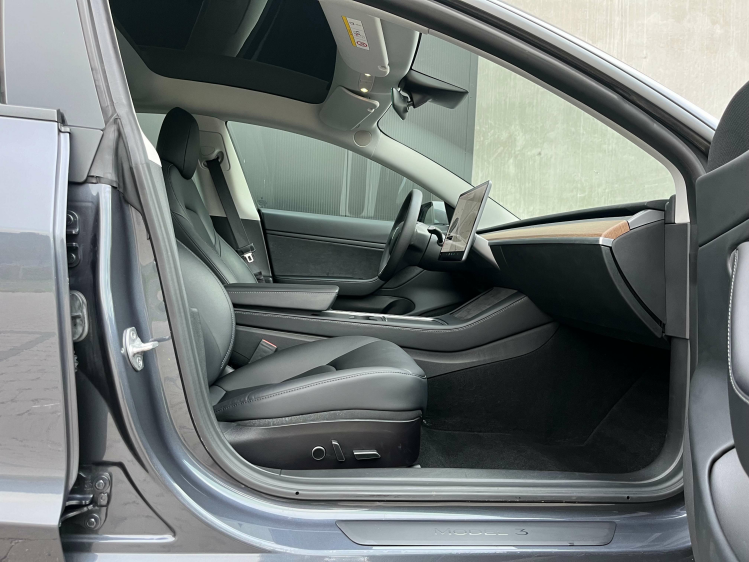 Tesla Model 3 Model 3 Dual Motor Long Range Auto Pilot Leconte Motors