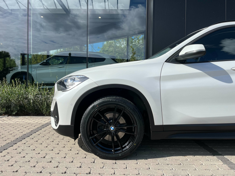 BMW X1 X1 sDrive18iA Leder/Carplay/GpsPro/Zetelverwarming Leconte Motors