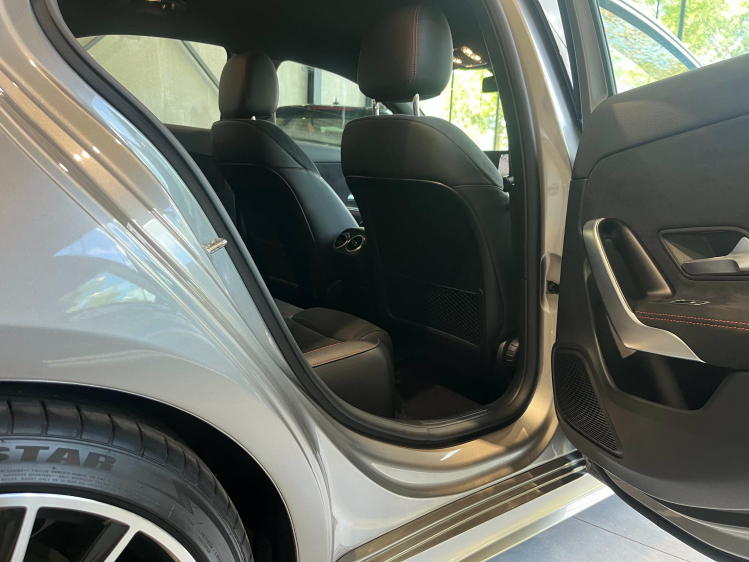 Mercedes-Benz A 180 A 180 dA DCT AMG Line LED/Widescreen/Camera/...!! Leconte Motors